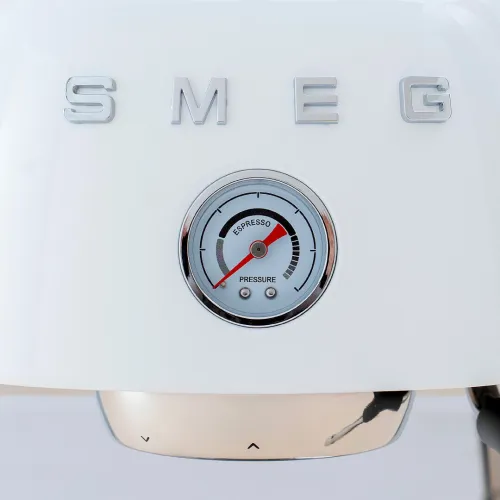 Ekspres kolbowy Smeg ECF03PBEU