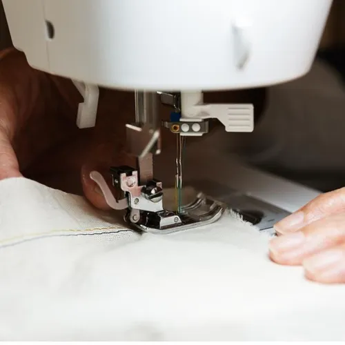 Maszyna do szycia CECOTEC BelleCouture 21500 Biały