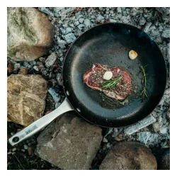 SKOTTSBERG Cast Iron 24 cm - patelnia żeliwna na ognisko nieprzywierająca