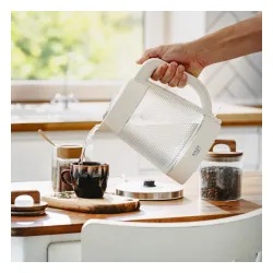 ADLER AD 1306 1,8 l - czajnik elektryczny bezprzewodowy szklany