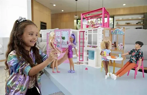 Barbie Kompaktowy domek + lalka (HCD48)