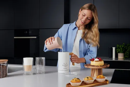 Spieniacz ZEEGMA Milkee Wood Biały