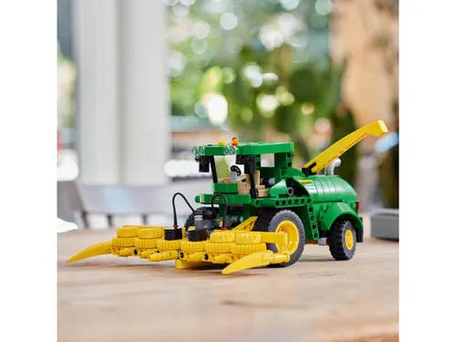 Конструктор LEGO Technic 42168 John Deere 9700 Forage Harvester