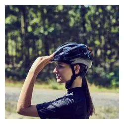 Kask rowerowy ATTABO Bonkers z lampką LED czarny