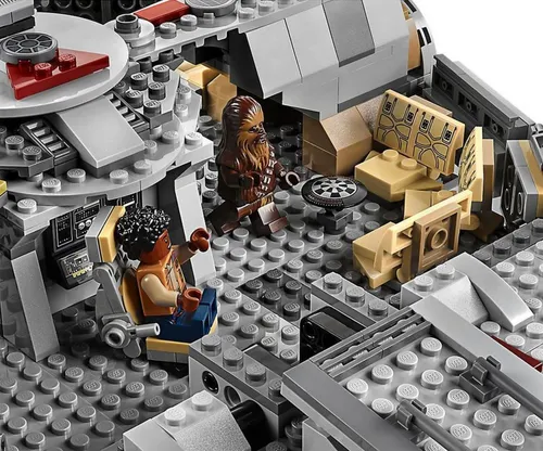LEGO Star Wars TM Sokół Millennium [oferta Outlet]