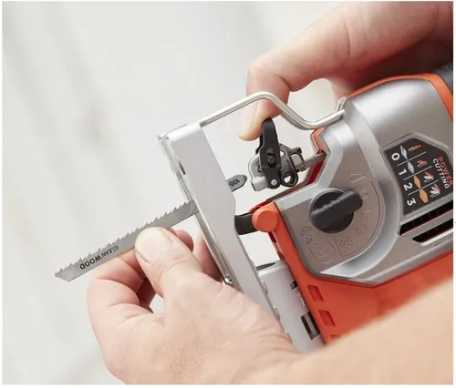 Elektrikli Testere BlackDecker BES610