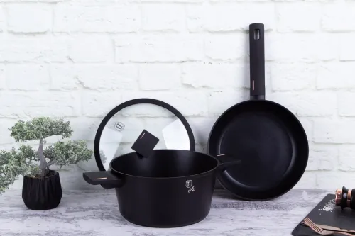 Zestaw garnek z patelnią 24cm z powłoką tytanową 4-ele BERLINGER HAUS Monaco BH-7098