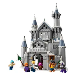 LEGO 75645 ONE PIECE: Битва у замка Драм, набор кубиков 9+