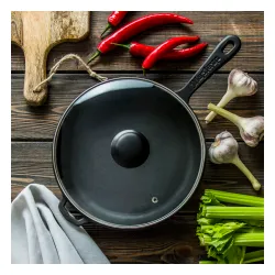 Patelnia żeliwna z pokrywką MAYSTERNYA IRON 24 cm