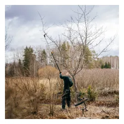 Teleskopowy sekator uniwersalny Żyrafa Fiskars PowerGear X UPX86