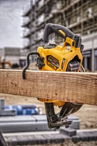 Pilarka tarczowa DeWalt FLEXVOLT DCS577T2