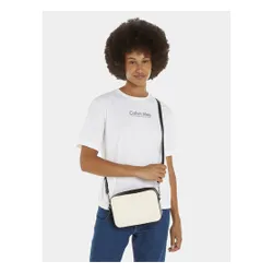 Geanta Calvin Klein Quilt Camera_Canvas K60K611892 Geanta Ecru