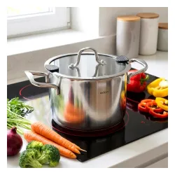 Garnek ze stali nierdzewnej z pokrywką VENICE 2,3 l