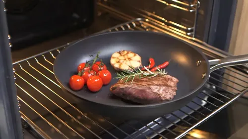 TESCOMA TitanPower 24 cm czarna - patelnia tytanowa nieprzywierająca