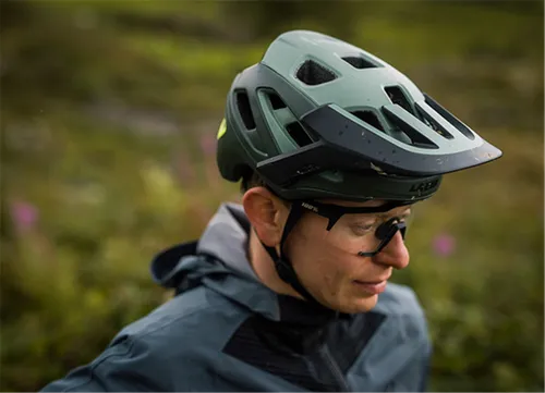 Kask rowerowy LAZER Jackal MIPS