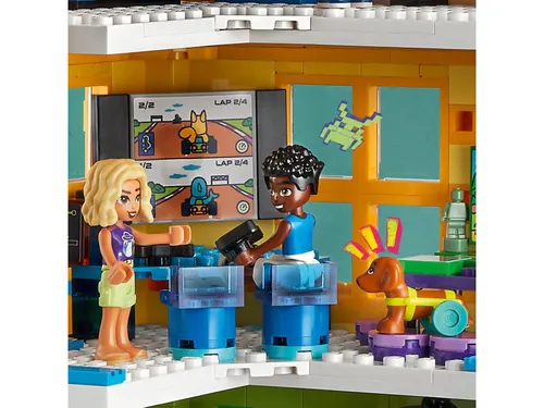 LEGO Friends 41748 Hartlake'deki toplum merkezi