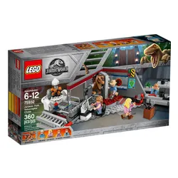 Конструктор Lego Jurassic World погоня за хищниками (75932)