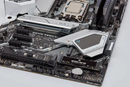 Dysk CORSAIR MP600 Pro NH 1TB SSD