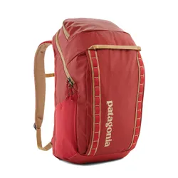 Рюкзак Patagonia Black Hole Pack 32 l - turning red