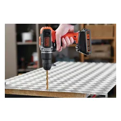 Wiertarko-wkrętarka BLACK&DECKER BCD003D2AMB + Zestaw 100 akcesoriów