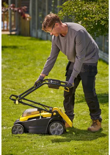 Kosiarka akumulatorowa STANLEY SCMWP3401M1-QW V20