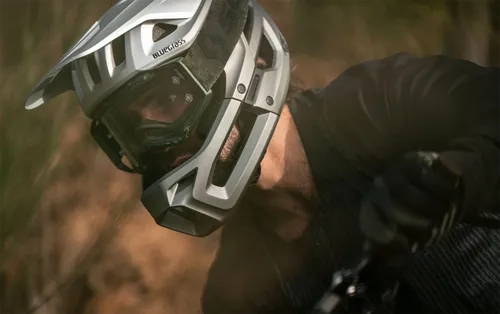 Kask rowerowy Full Face BLUEGRASS Vanguard