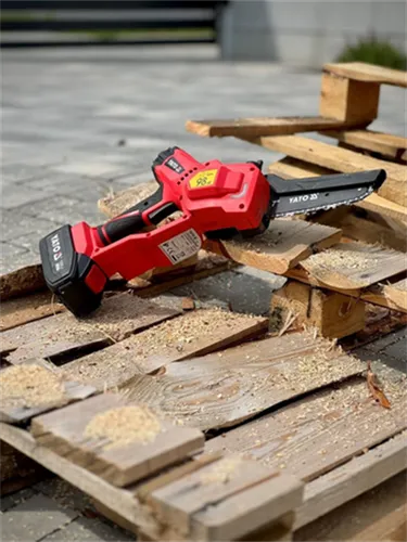 Pilarka łańcuchowa Yato YT-828133 1x2.0Ah