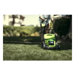 Greenworks çim biçme makinesi G40LM41K4