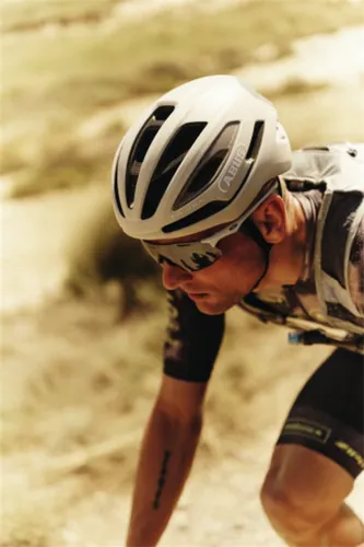 Kask rowerowy ABUS Taipan