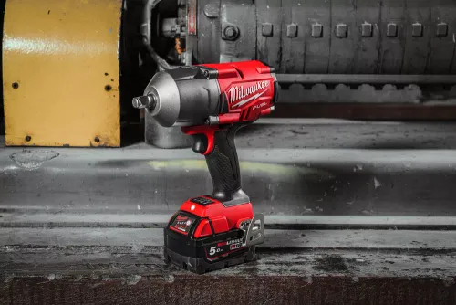 Darbe anahtarı mı? " Milwaukee M18 FHIWF12-502X