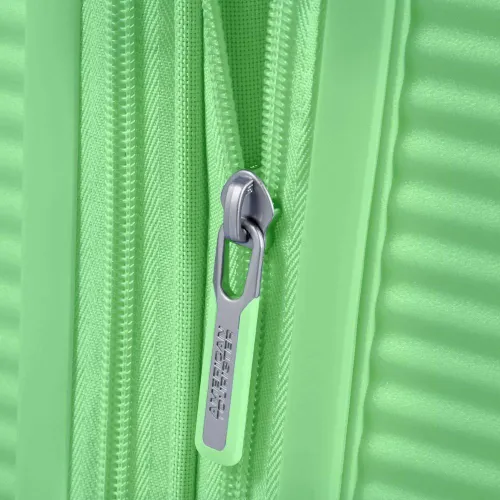 Большой расширяемый чемодан American Tourister Soundbox-spring green