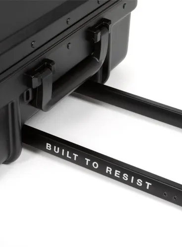 Walizka średnia Eastpak Resist'r Case M - black