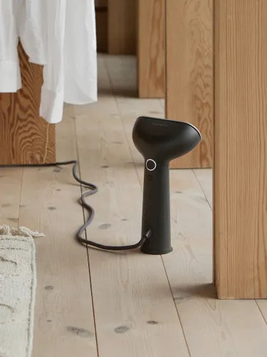 Parownica do ubrań Steamery Cirrus 3 1200W 22g/min Czarny