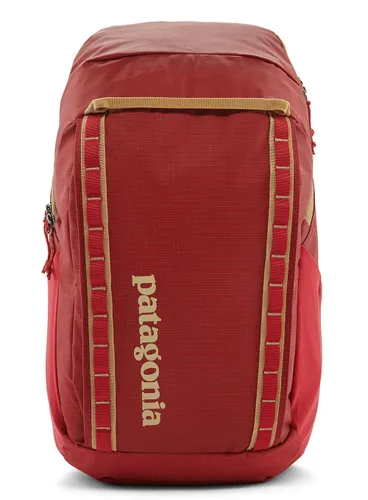 Рюкзак Patagonia Black Hole Pack 32 l - turning red