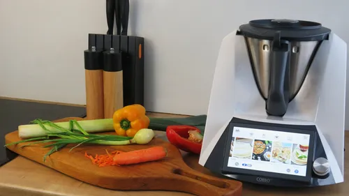 Robot wielofunkcyjny COBBO 7 OC-1 (WiFi) 1500W z wagą i funkcją gotowania
