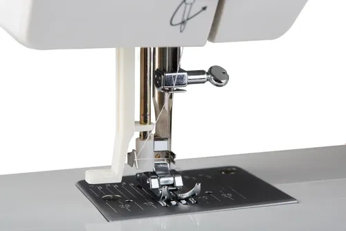 Maszyna do szycia BERNETTE Sew&Go 5 + Zestaw startowy