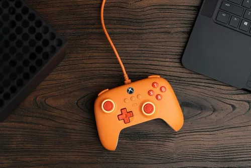 Pad 8BitDo Ultimate C Wired do PC, Xbox Przewodowy Pomarańczowy