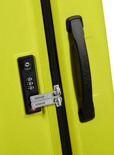 Большой расширенный чемодан American Tourister AeroStep-light lime