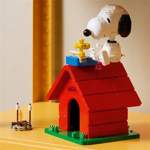 LEGO Ideas 21368 Fistaszki: Buda Snoopy’ego, zestaw klocków 18+