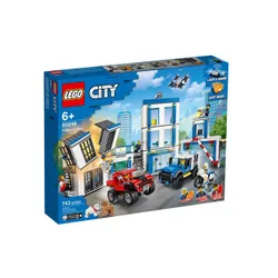 Конструктор Lego City 60246 полицейский участок