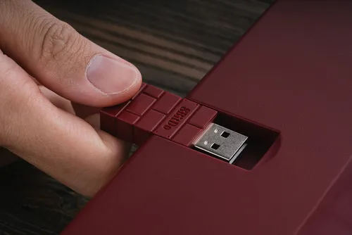Klawiatura mechaniczna 8BitDo Mechanical Keyboard Fami Edition Kailh Box Brown V2 Brązowy