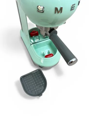 Ekspres do kawy SMEG ECF01PGEU Pastelowa zieleń - outlet