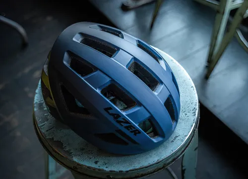 Kask rowerowy LAZER Tonic Kineticore Granatowo-czarny Szosowy (rozmiar S)