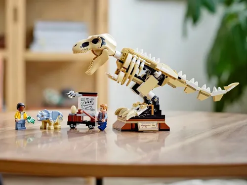 LEGO Jurassic World 76940 выставка окаменелостей тираннозавра