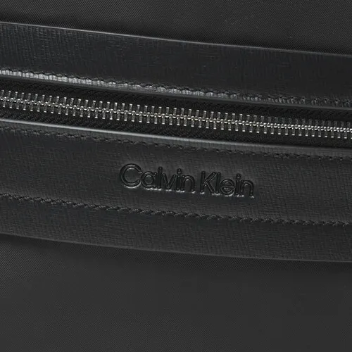 Calvin Klein CK esențial rotund BP K60k608669 Bax Rucsac