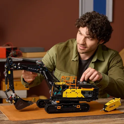 LEGO Klocki Technic 42215 Koparka Volvo EC500 Hybrid