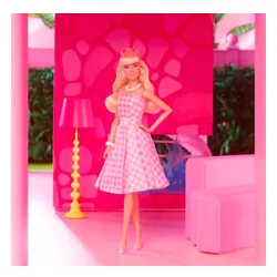 Mattel Lalka filmowa Barbie Margot Robbie jako Barbie w różowej sukience