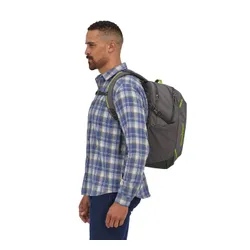 Городской рюкзак Patagonia Refugio Day Pack 26 l - Forge grey