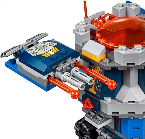 Конструктор Lego Nexo Knights автомобиль Axl (70322)