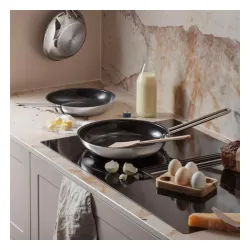 EVA TRIO - patelnia ze stali nierdzewnej z powłoką ceramiczną 20 cm